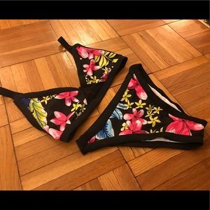 Hawaiian print cheeky bikini with mesh detail